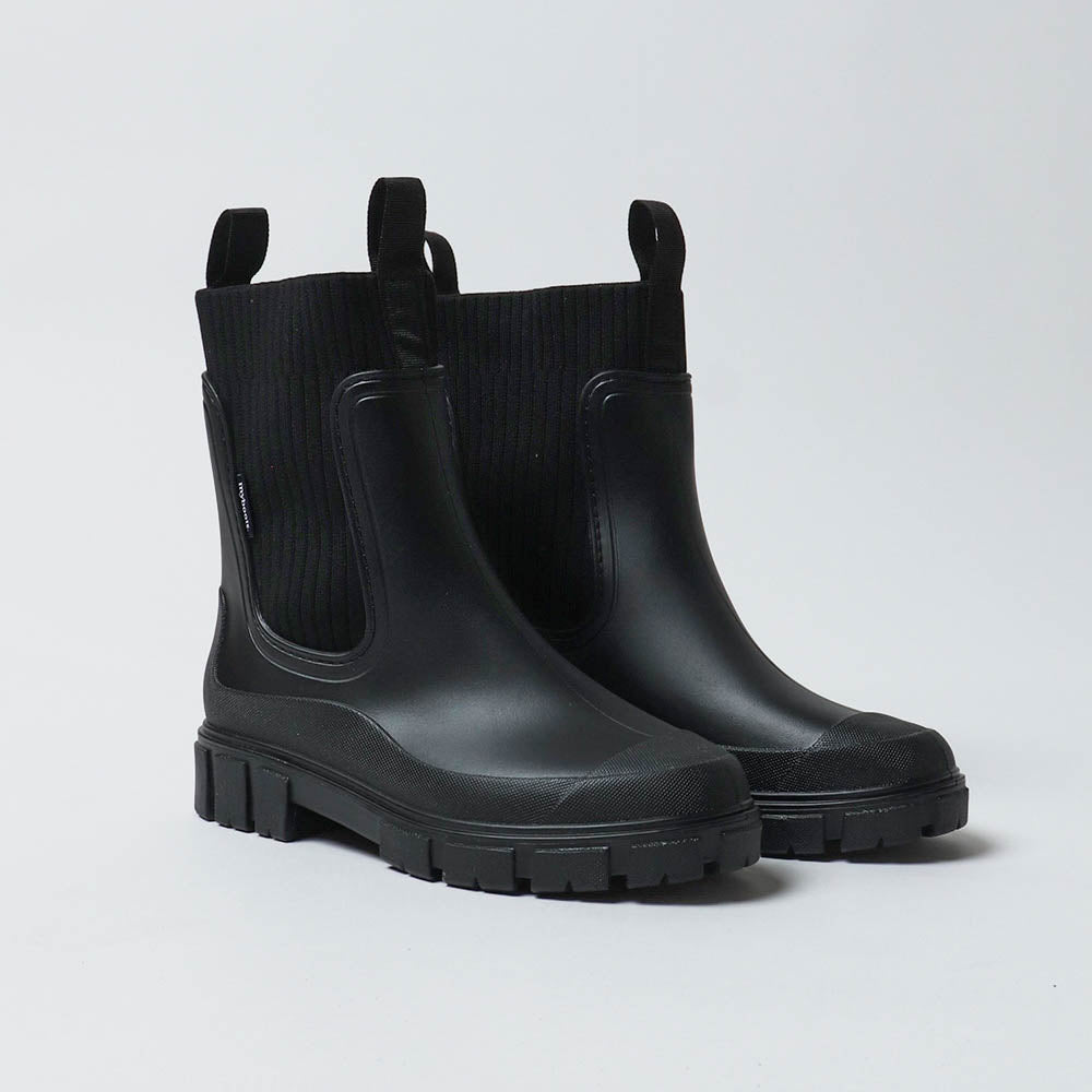The Cherry Drop rain boot in Black Cherry