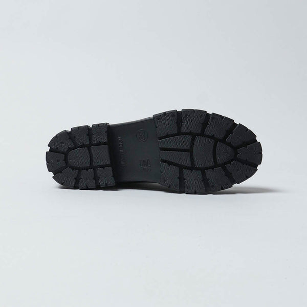 Chunky lug sole