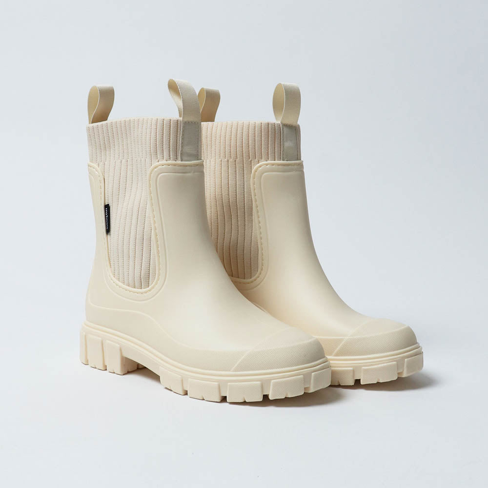 The Cherry Drop rain boot in Cream